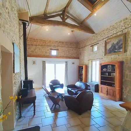 Experimentez Un Havre De Paix Avec Piscine, Nature Et Art De Vivre Entre Lot-et-garonne Et Perigord Holiday home